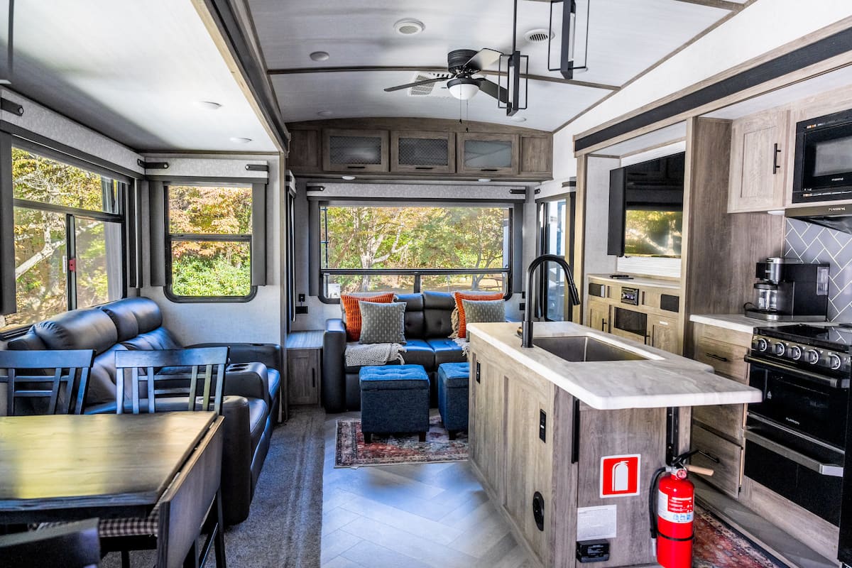 Creekside Cove RV rental at Outdoor Resorts Gatlinburg
